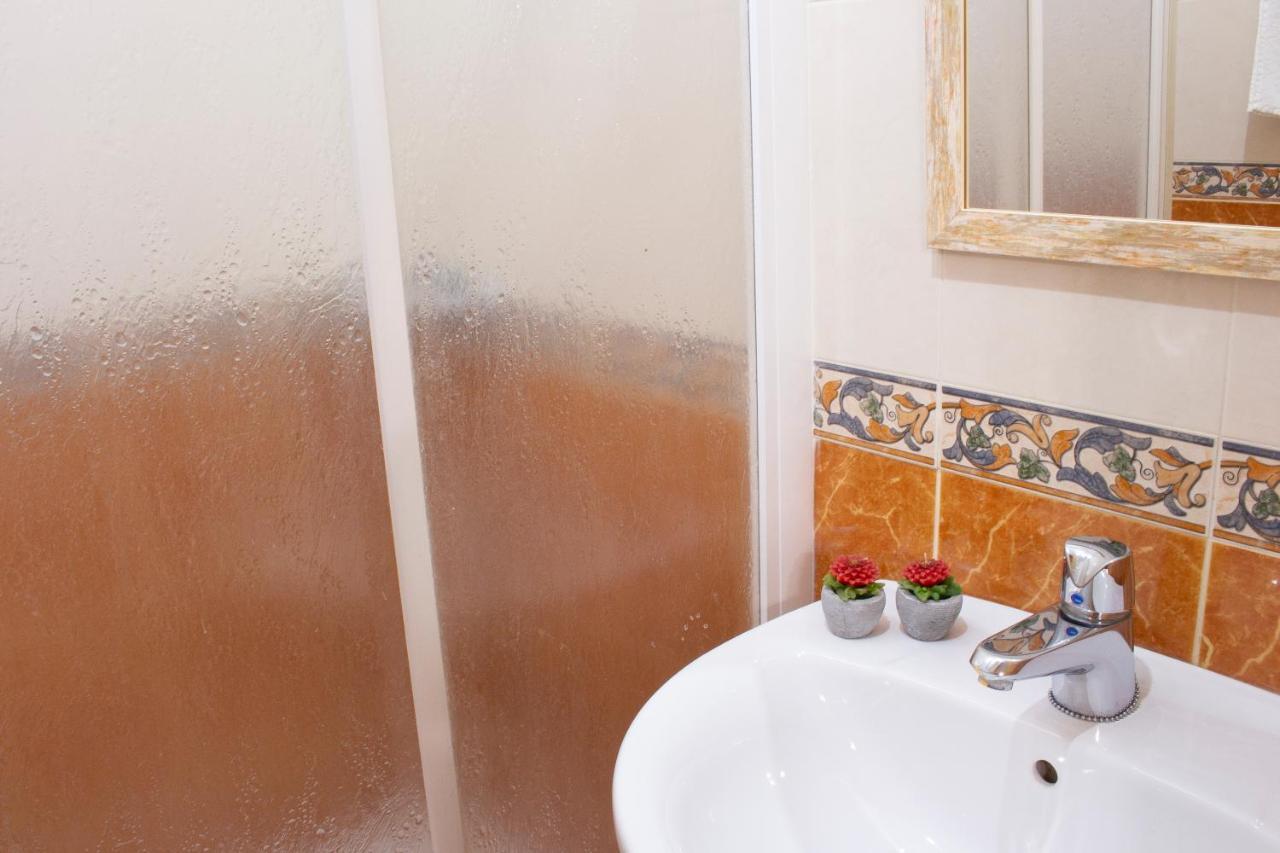 Puerta Bubion Apartamentos Ngoại thất bức ảnh