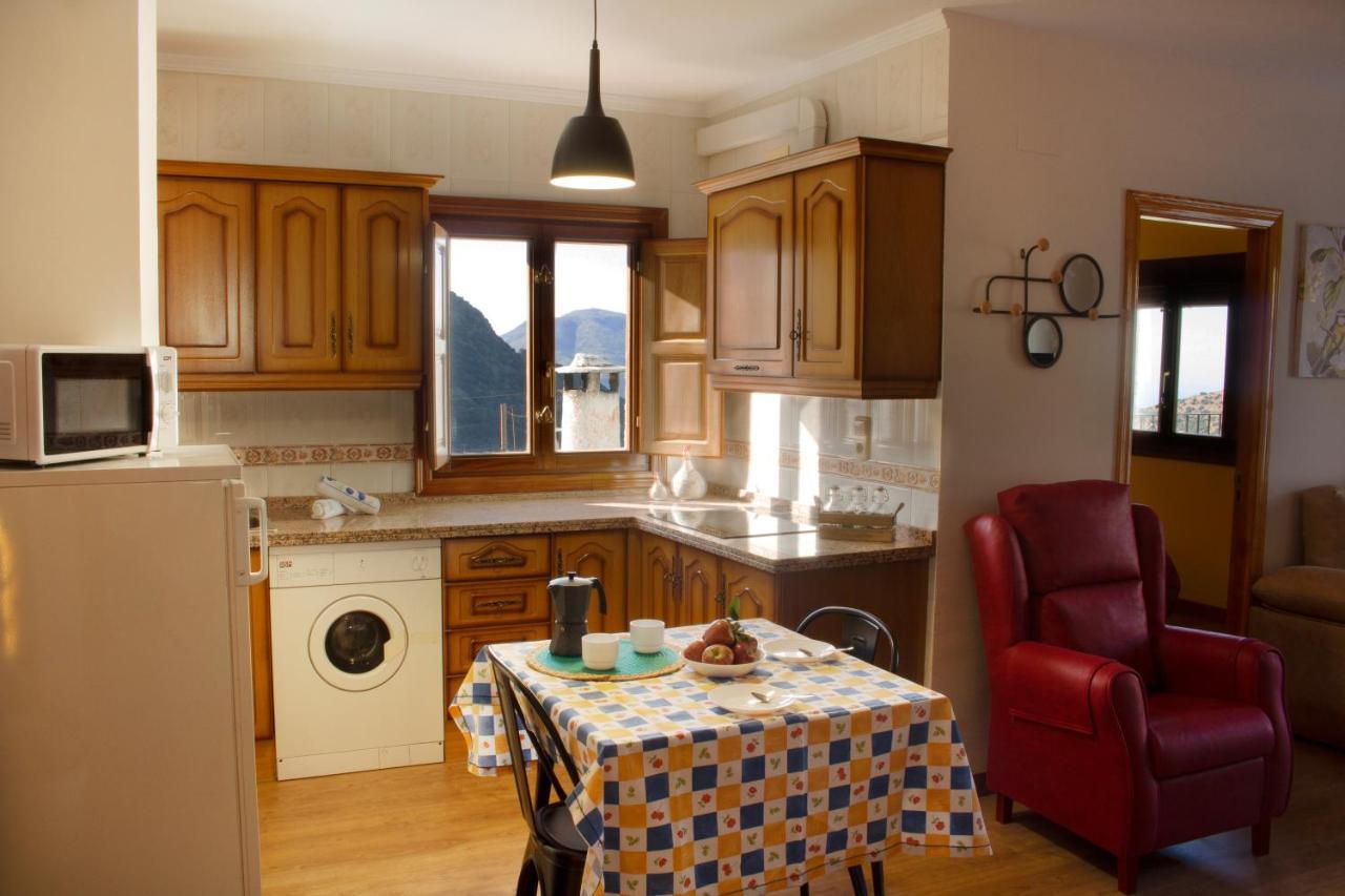 Puerta Bubion Apartamentos Ngoại thất bức ảnh